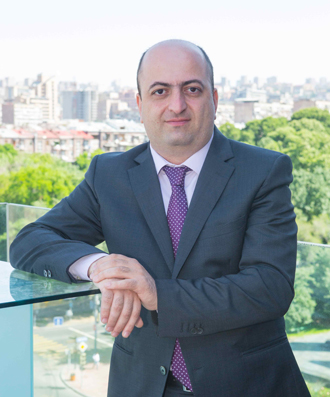 Andranik Khachatryan head of Ameriabank's branches 
